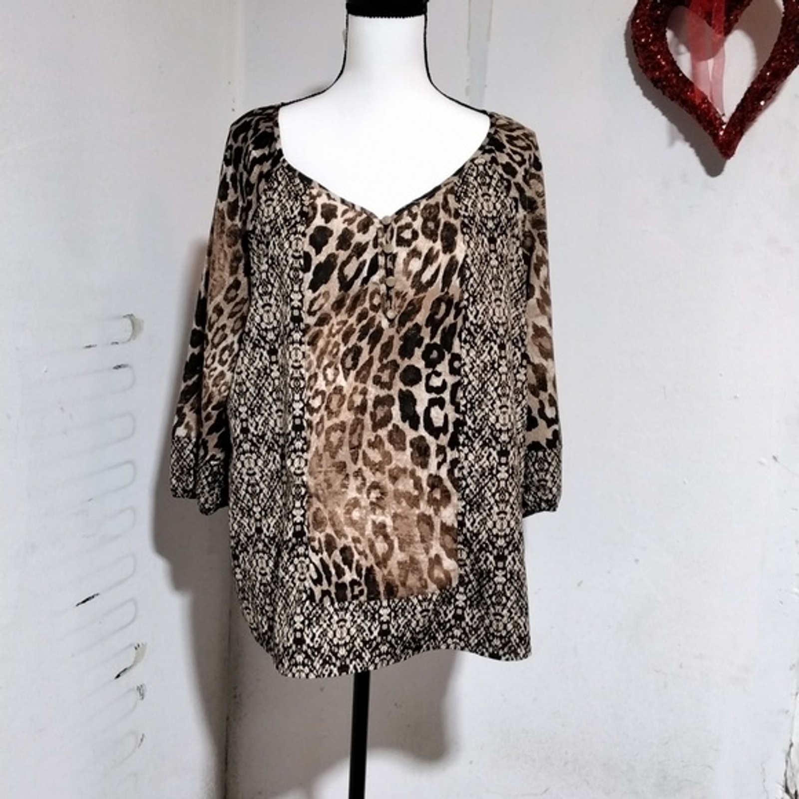 Notations Leopard Print XL 4 Button Front Blouse - image 1