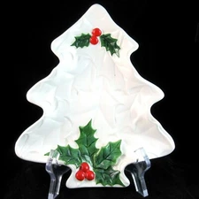 Lefton 6072 White Holly Christmas Tree Shaped Candy Nut Relish Dish 1972/73