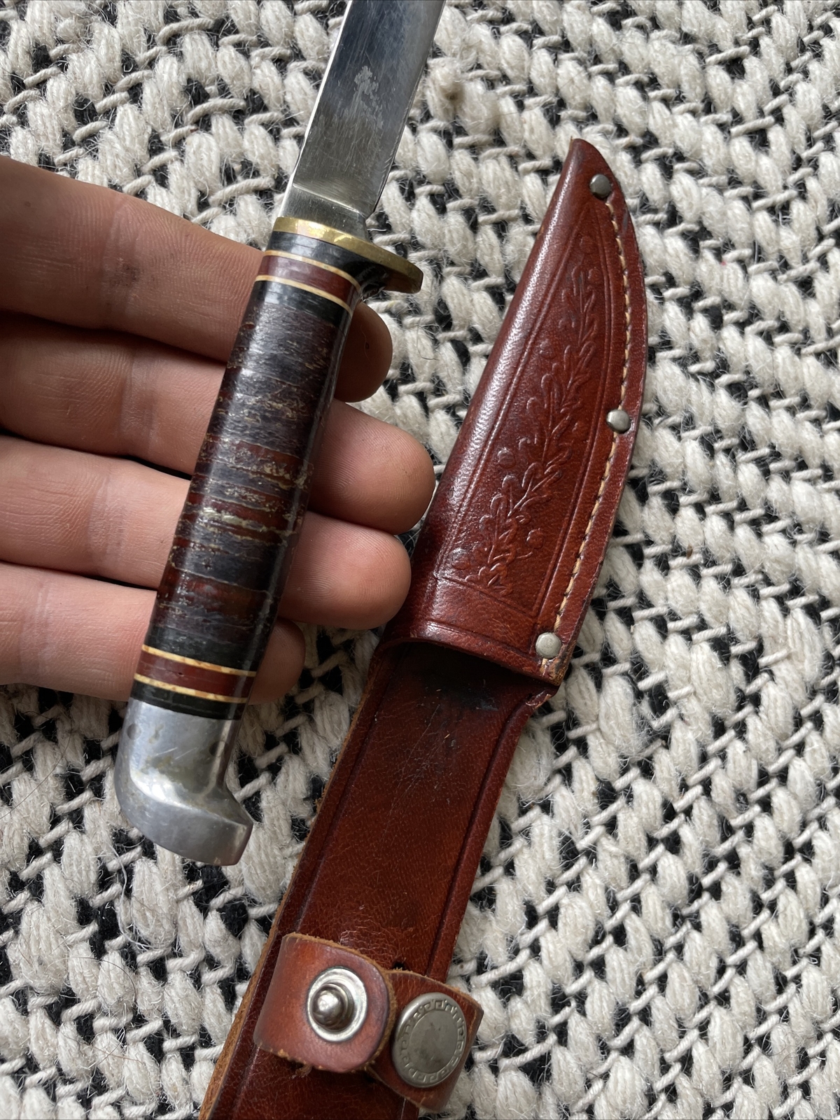 Vtg Western L48b hunting knife Fixed Blade Boulder Colorado Acorn