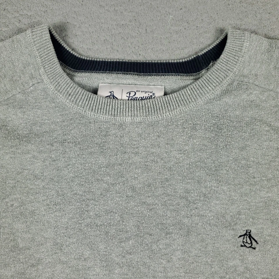 Suéter masculino Penguin Munsingwear cinza médio casual pulôver moletom - Imagem 2 de 4