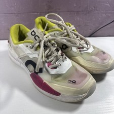 On The Roger Pro 2 White x Lime Tennis Shoes Sneakers Womens Size 7.5