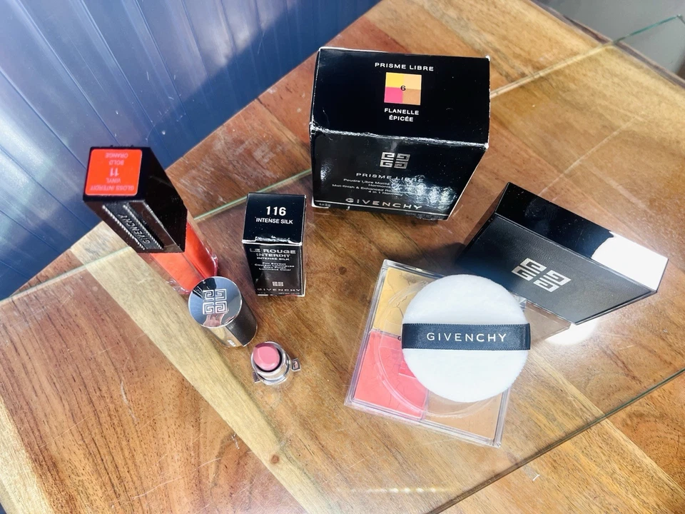 Givenchy Prisme Libre Loose Powder #6 Flanelle Original + Mini Lipstick + Gloss - Image 2 of 3