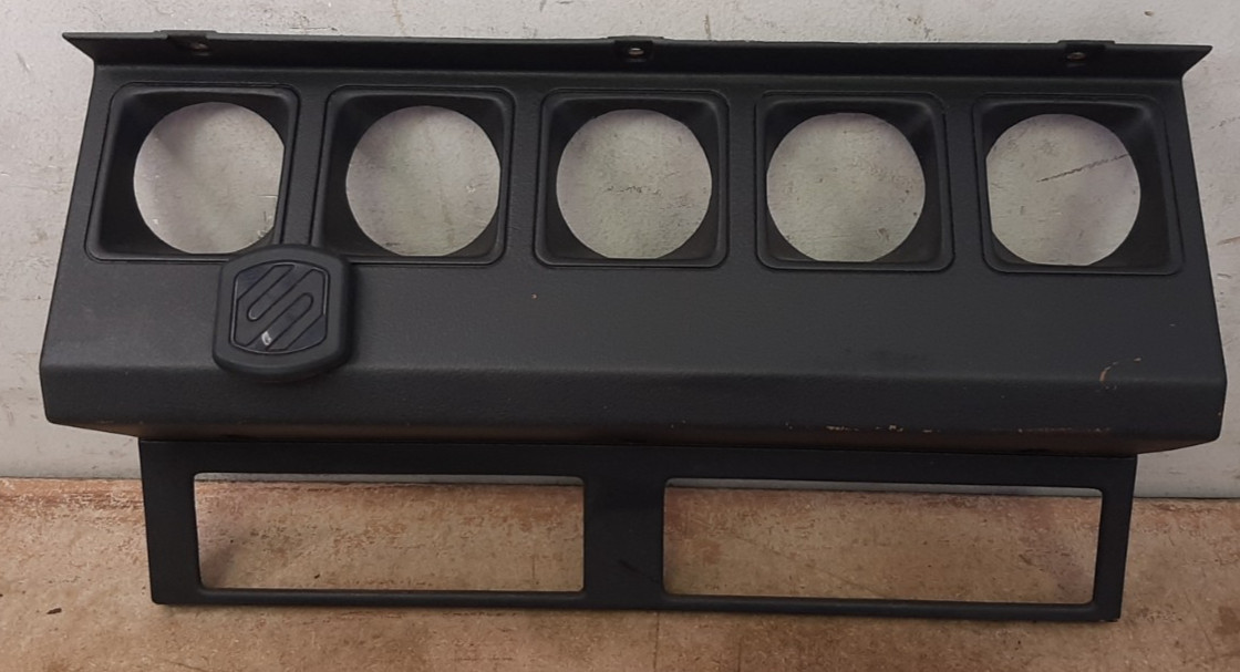 Jeep WranglerYJ 87-95 PAINT BLACK W/PHONE MOUNT GAUGE/RADIO TRIM BEZ FREE SHIP#1