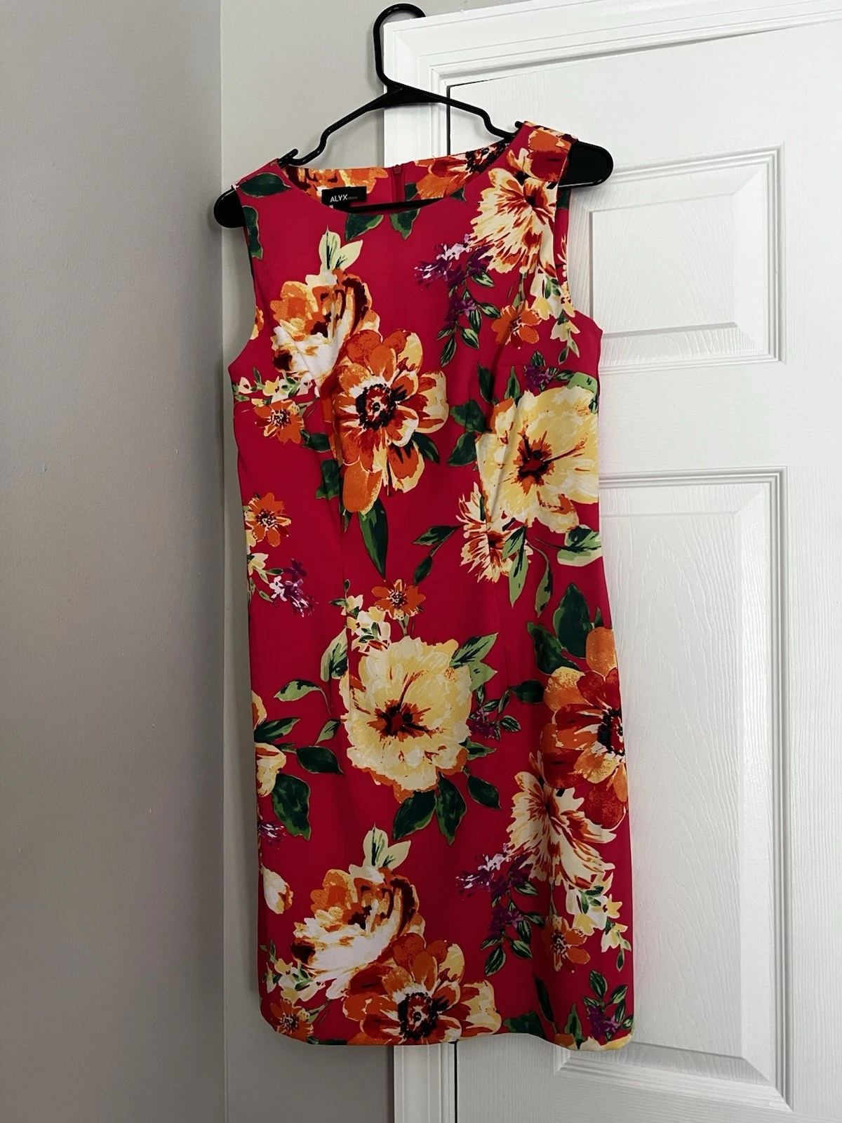 Alyx Women's Sleeveless Dress Size 8 Multicolored Floral Pattern Round Neck