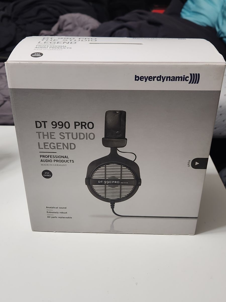 Beyerdynamic DT-990-PRO-250 Open Back Studio Reference Monitor
