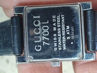 Gucci 7700M Quartz Stainless Steel Black Leather 28mm Watch for