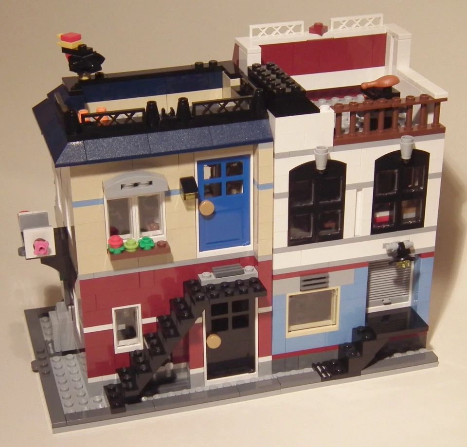 LEGO Creator 31026 Bike Shop & Cafe 3-in-1 With Box  Instructions & Minifigures, photo 4 of 5
