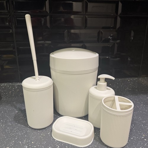 5 Piece Bathroom Accessory Set Ribbed Soap Dish dispenser Tooth Brush Holder Bin - Picture 6 of 7