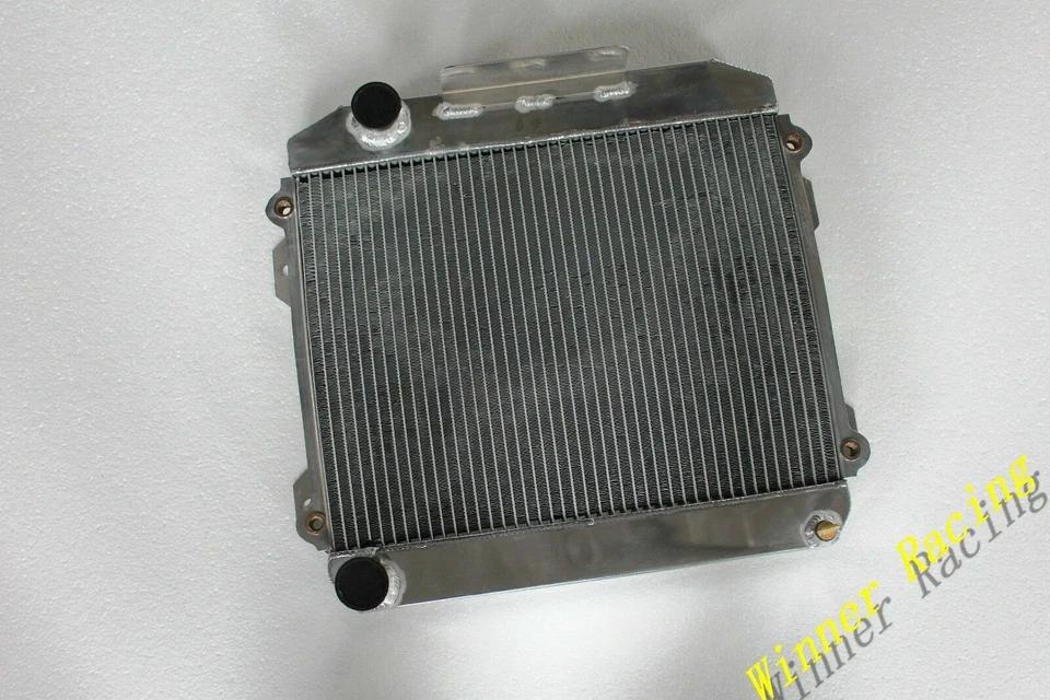 Radiador de aluminio 40 mm para TOYOTA CELICA 1600 GT TA22/TA27 1.6 2TC/2TG 1970-1977 Foto 2 de 4