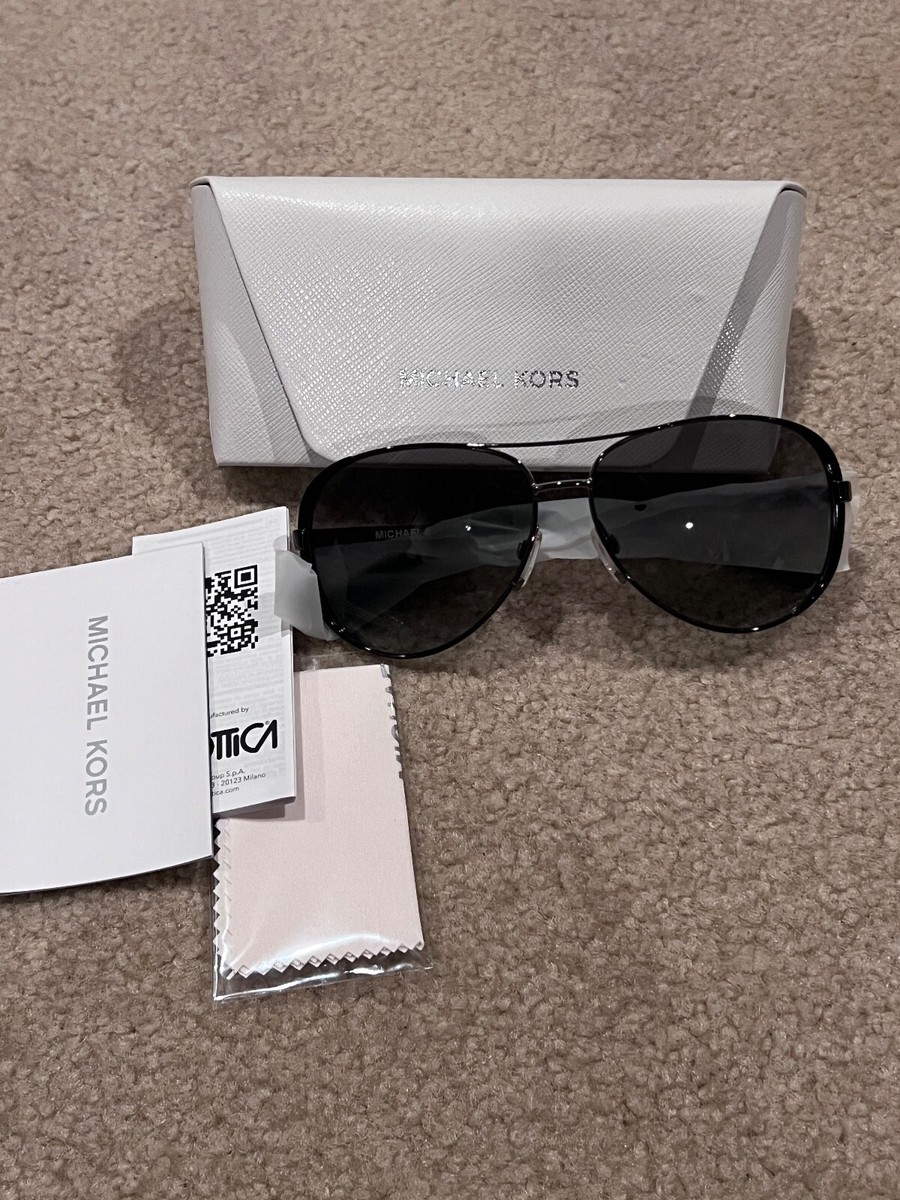 Michael Kors MK5004 Chelsea Sunglasses Gunmetal w/Grey Gradient 1013/11 Michael Kors Chelsea MK5004 5004 1013/11 Gunmetal/Black  main image 4