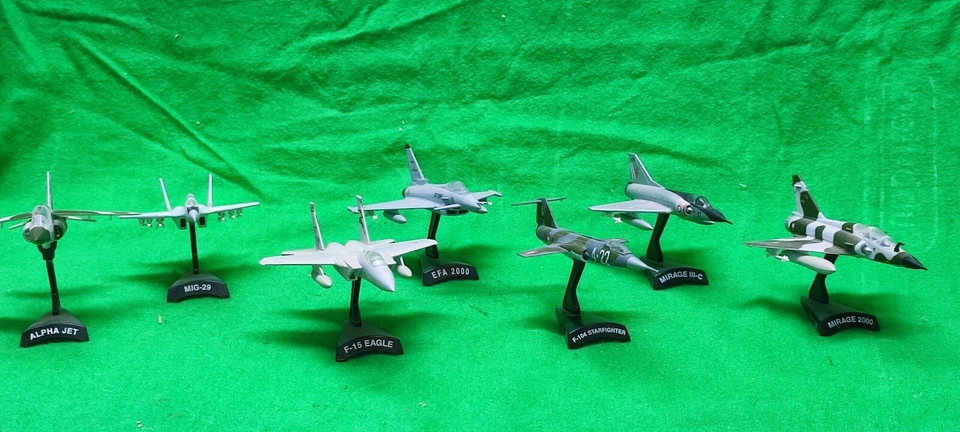 Lotto aerei Militari Metallo scala 1-100-1/87 no box 7 pezzi L=13 Cm Circa L7 - Immagine 2 di 2