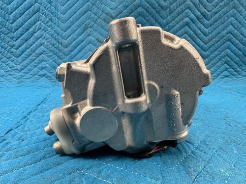 Genuine Mercedes GL350 ML350 GLS350d A/C Compressor 000-830-36-01 OEM - Picture 4 of 8