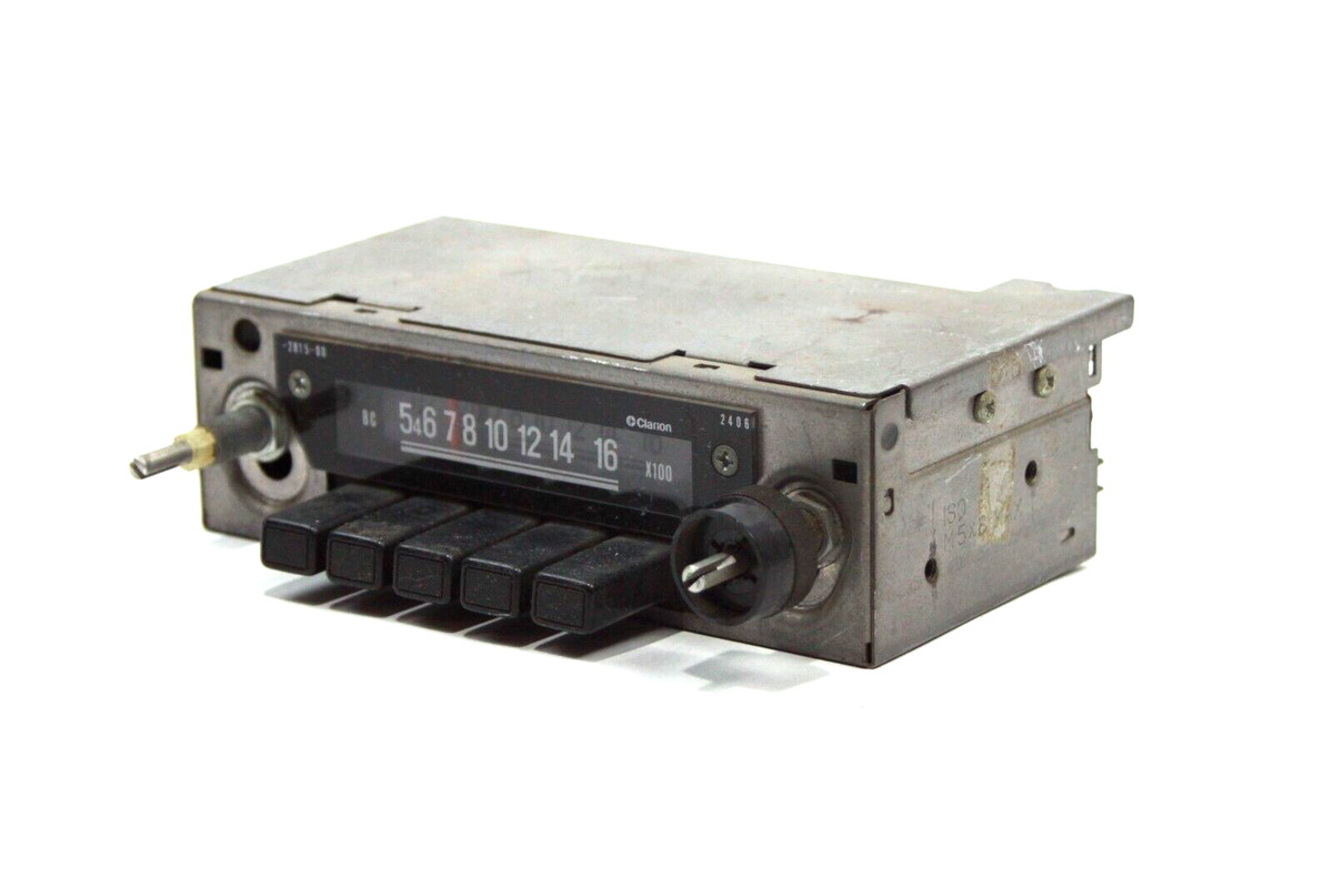 Subaru DL GL Brat Leone Gen1 OEM Clarion AM radio with bezel