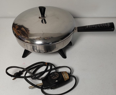 Farberware Stainless 10'' Electric Fry Pan w/Lid Model 300-A   Very Clean /Tested
