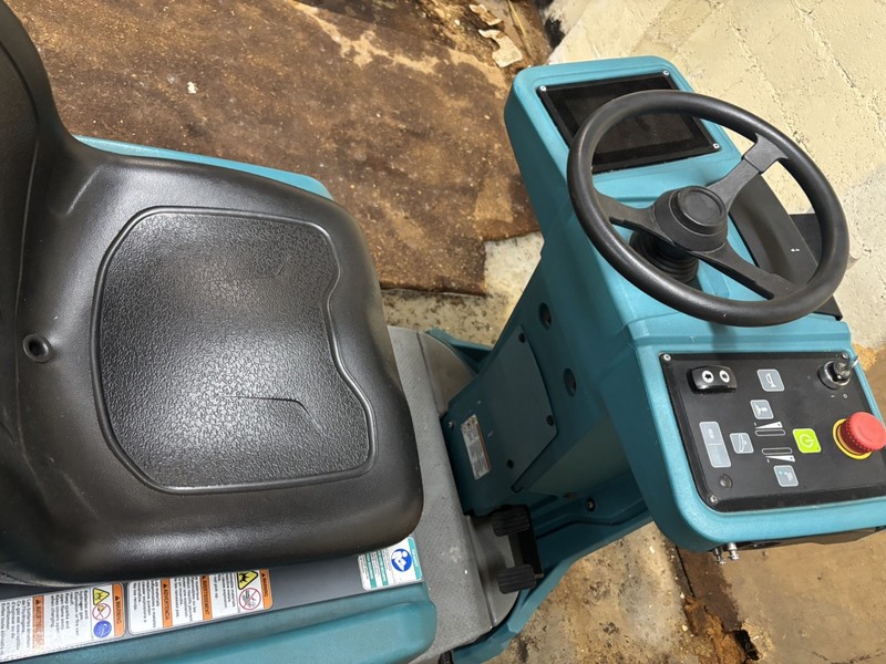 Tennant T7 AMR Robotic Floor Scrubber