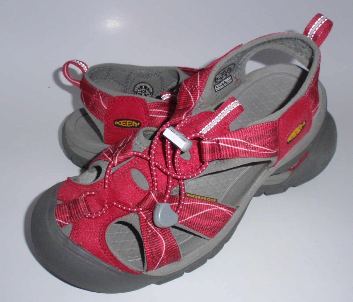 Keen Venice H2 sandalo impermeabile punta chiusa scarpe trekking rosso fucsia donna taglia 8