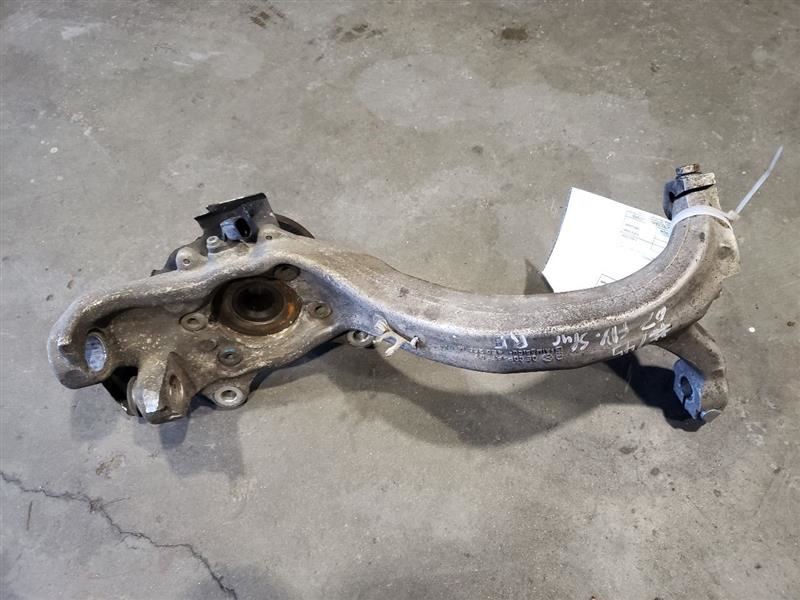 Bentley Continental Flying Spur 2006-2010 Front Right Steering wheel hub