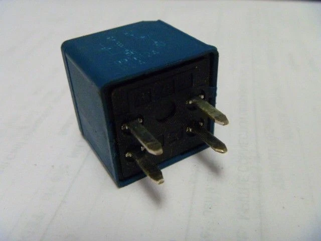 BUICK GM CENTURY ELECTRICAL RELAY 12193606 357647 - Image 2 of 2
