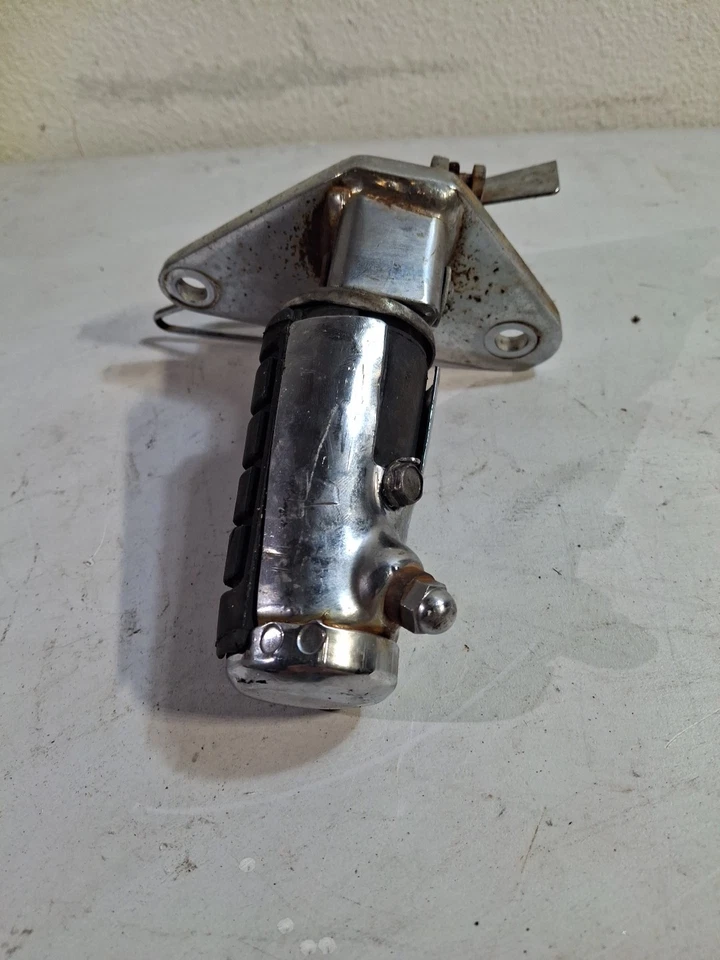 Montaje de estriba delantera derecha Honda 1987-1993 VT1100 Shadow 50610-MM8-000 Foto 4 de 4