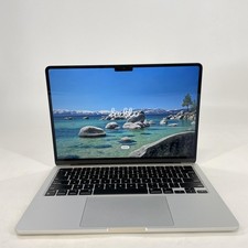 MacBook Air 13 Silver 2024 M3 8-Core CPU 8-Core GPU 8GB 256GB SSD Reflect Wear