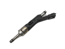 Injektor Einspritzdüse Zyl.2 für Peugeot 2008 CU 16-19 1,2 81KW 9810335380