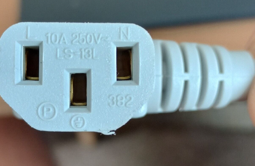 Euro Schuko 2 Pin Plug to IEC C13 Socket 10A Mains Power Cable Kettle Lead-LP-33 - Picture 3 of 3