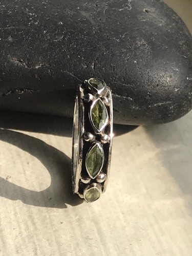 GENUINE PERIDOT BAND .925 Sterling Silver Size 6 FREE FAST SHIPPING! - Picture 4 of 12