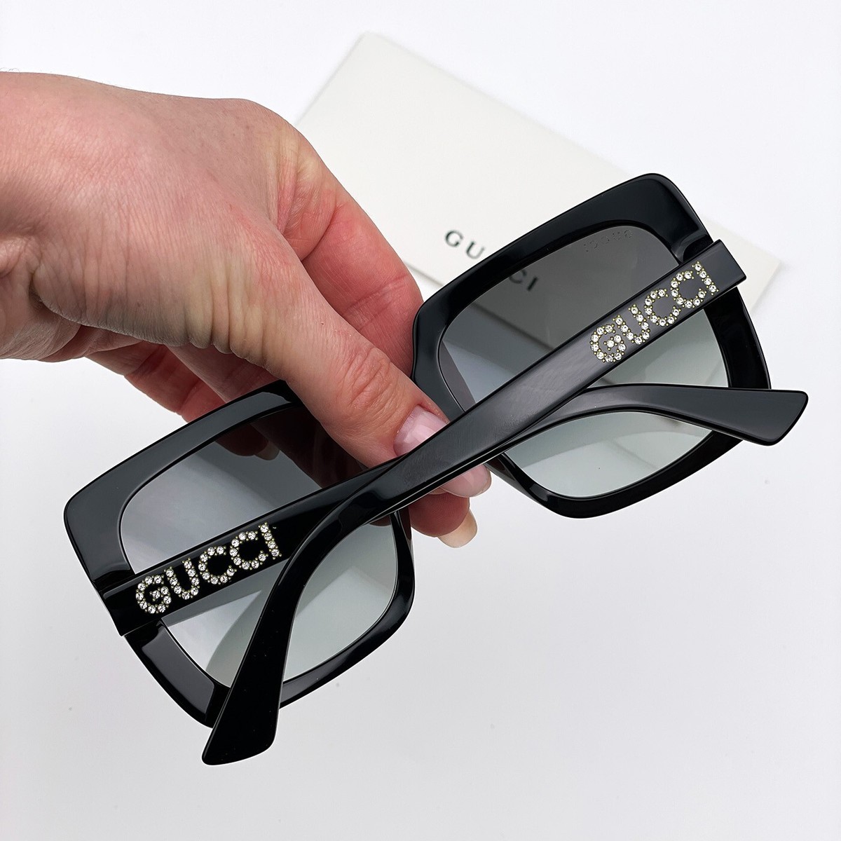 Gucci Women AUTHENTIC Sunglasses Black Grey Square GG0418S  display picture 1