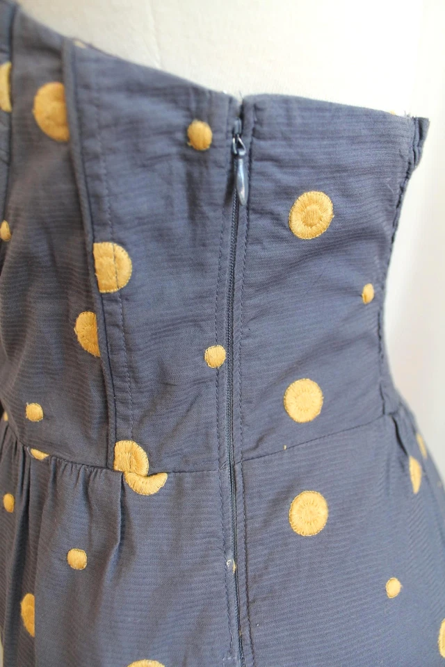 Vestido Anthropologie Floreat Sun bolinhas bordado sem alças tamanho 2 - Imagem 4 de 4