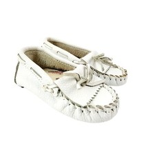 Minnetonka Toddler White Leather Moccasins - Size 5