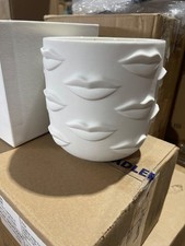 Vela de 3 mechas Jonathan Adler Muse Bouche en recipiente de porcelana mate de gala nueva