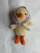 Jellycat Yellow Betty Bonnet Chick (No 1)