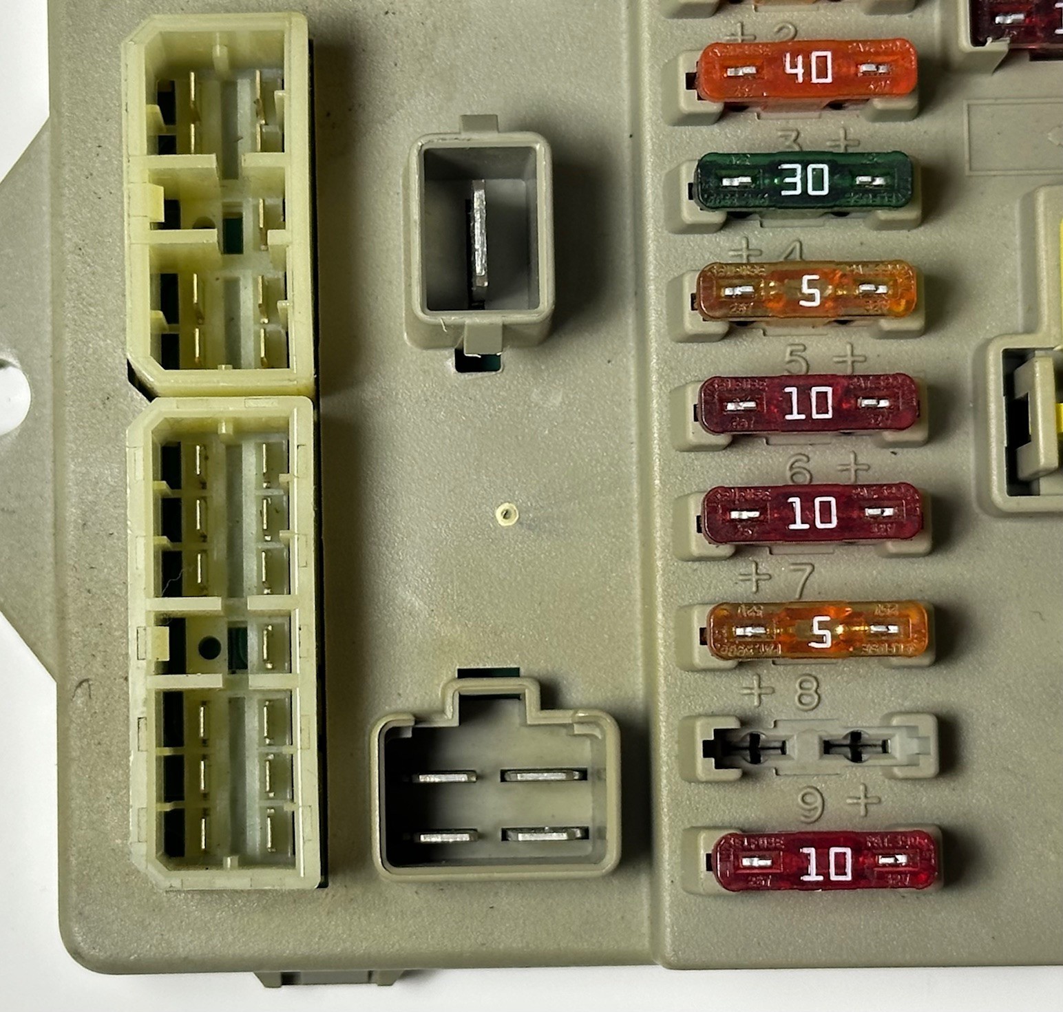 98-09 BENTLEY FUSE BOX BLOCK CARRIER HOLDER  FUSEBOARD SECONDARY PM106457PA OEM