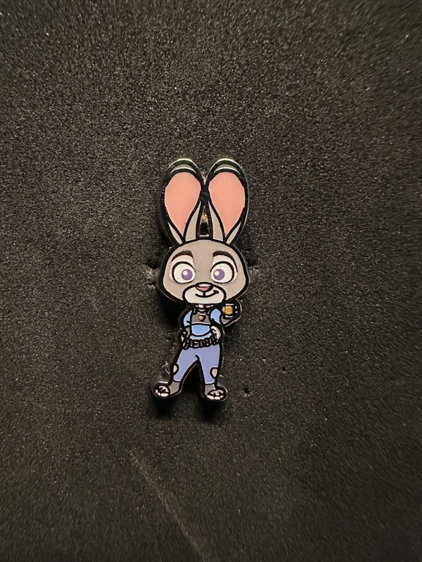 Disney PALM Officer Judy Hopps Zootopia Pink a la Mode Micro Mystery Pin LE 500