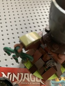 LEGO NINJAGO: The Vermillion Attack (70621) no minifigures please read