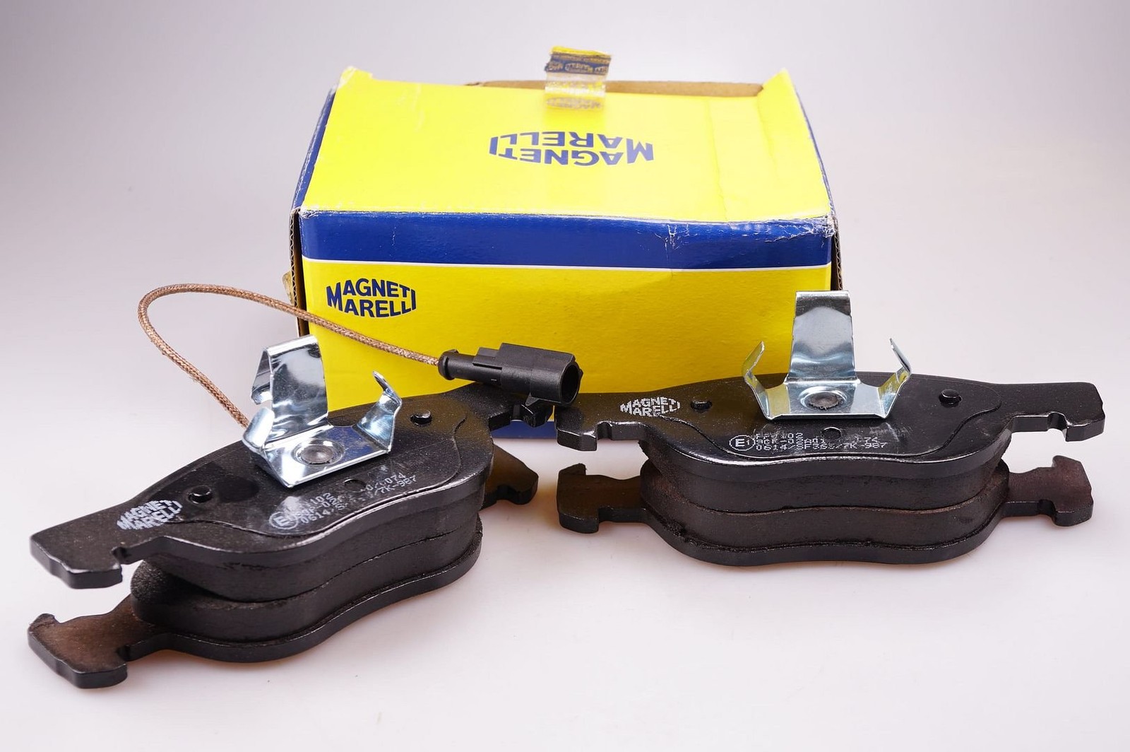 Magneti Marelli 4220037MM 71753042 Brake Pads Front Fiat Bravo Brava Marea