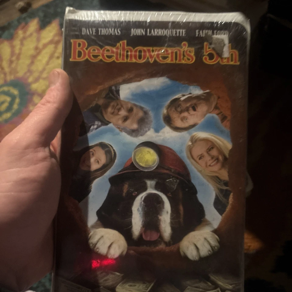 Beethovens 5th (VHS, 2003, Paper Sleeve) Foto 2 de 3