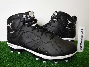 nike football cleats jordan