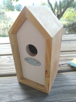 Wonderful Wren Bird House Easy Clean Out Wood New White Ebay