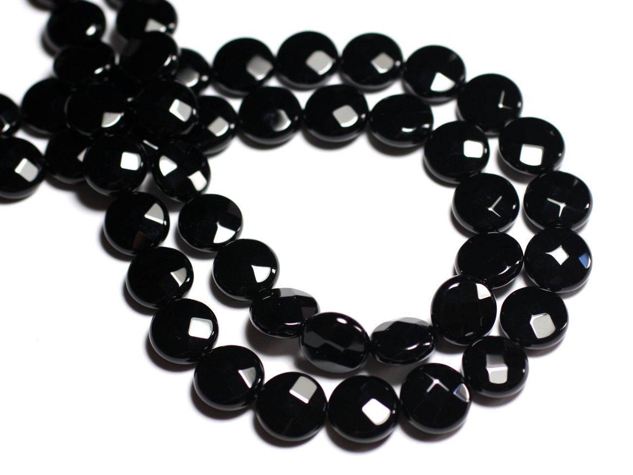 Perles onyx noir facettées 10mm sur fil de 39cm pour fabriquer un cadeau personnalisé
