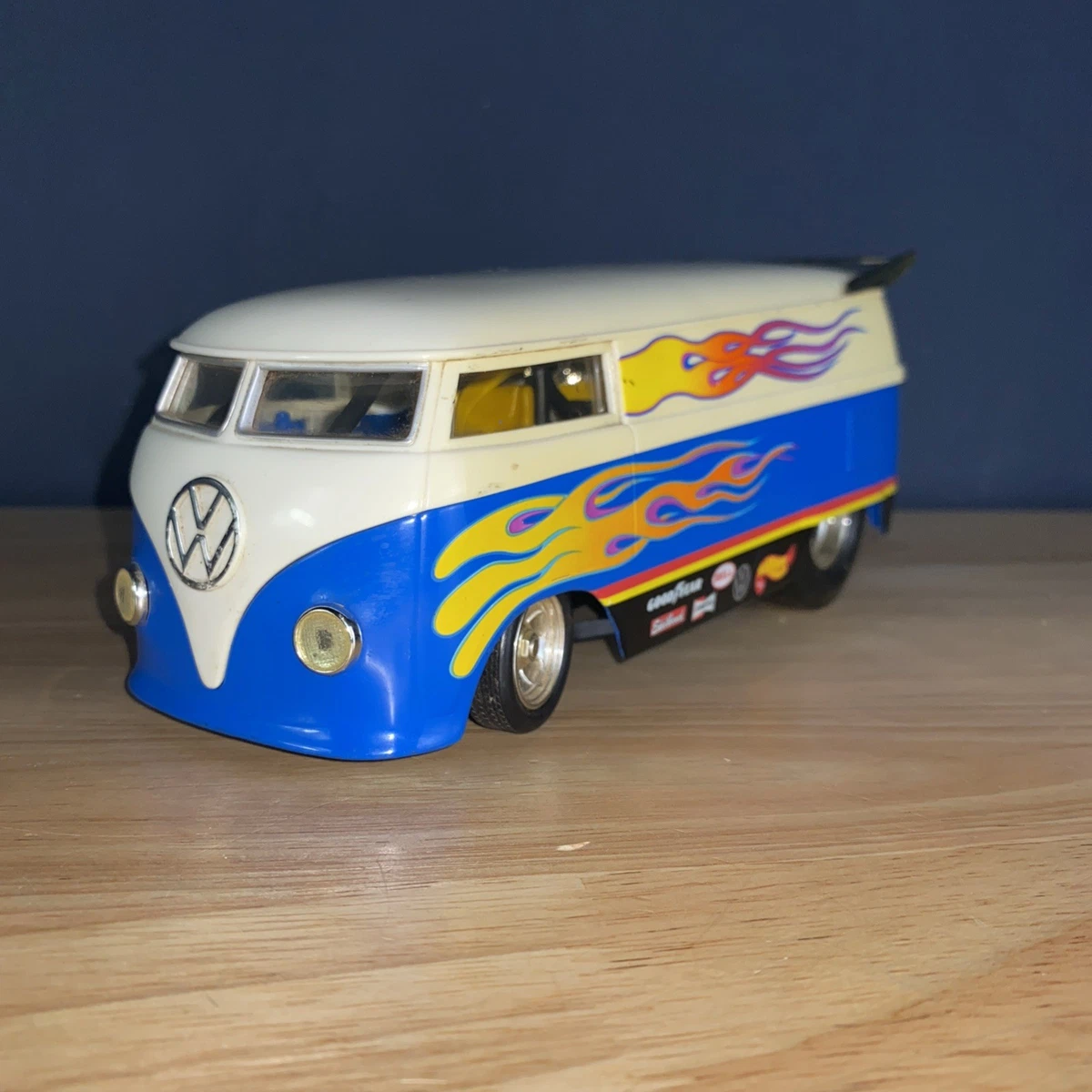 Hot Wheels 1:18 Scale Diecast Buses for sale | eBay