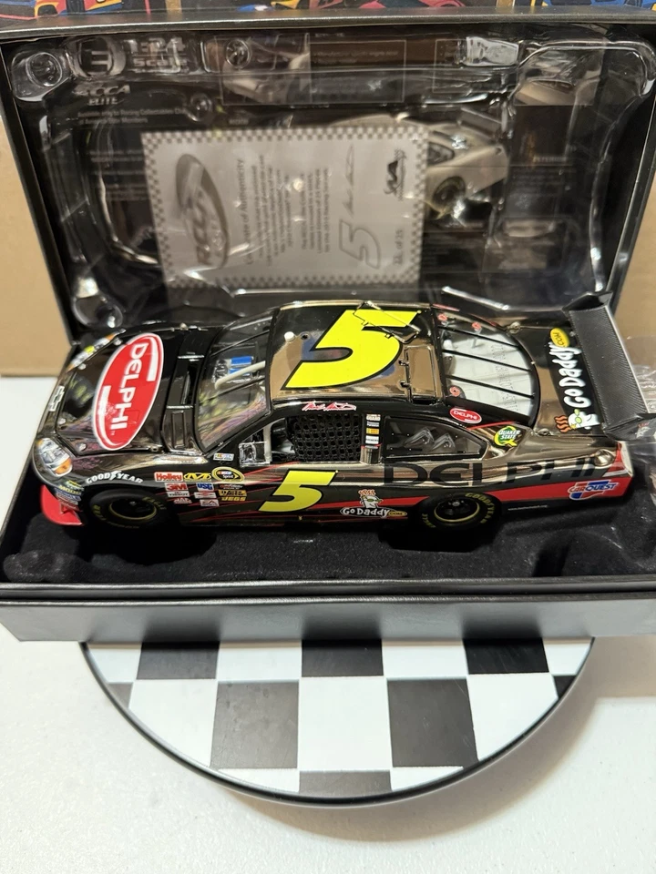 RARE* Mark Martin WHITE GOLD FINISH ELITE #5 DELPHI 2010 1/24 Nascar Diecast - Image 2 of 4