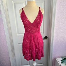 Hanky Panky Retro Stretch Lace Plunge Chemise Size S Fushia Pink Lingerie USA