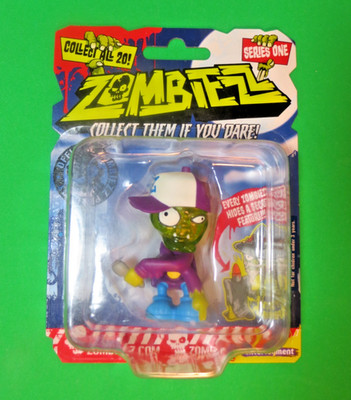 '13 Entertoyment, Zombiezz  MC Brains 2.5'' Zombie Figure Series One, Wave 1