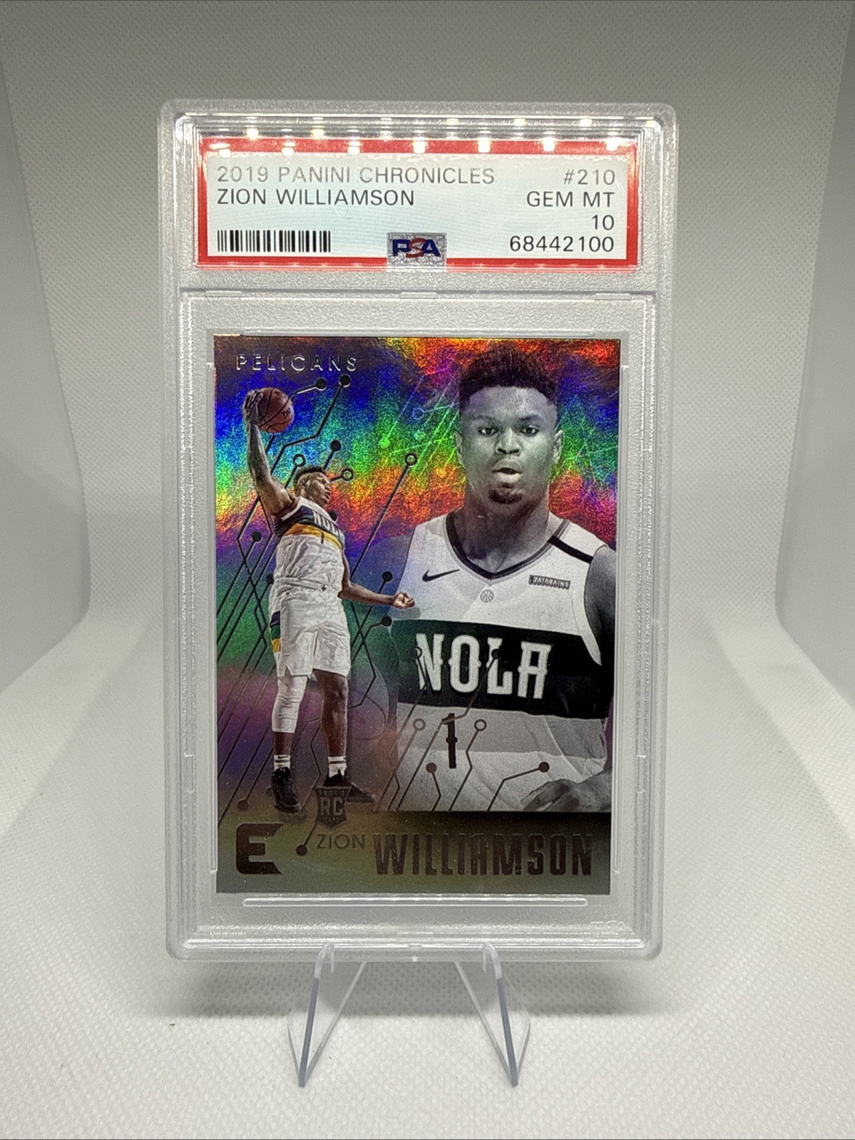 2019-20 Panini Chronicles - Essentials Zion Williamson #210 (RC)