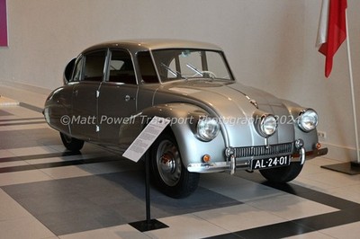 Car Photo 12x8 - Tatra 87