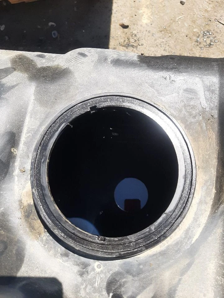 Tanque de combustible 38 galones delantero central 137" Wb 99-00 Ford F250SD F81Z9002SA Foto 4 de 4