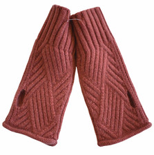 NEW SAKS FIFTH AVENUE 100 CASHMERE Knit FINGERLESS Gloves Arm Warmers