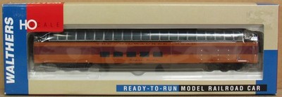 Walthers 932-9207 Milwaukee Road 1955 Twin Cities Hiawatha Super