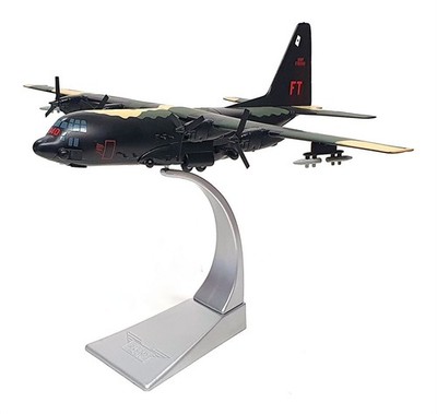 Corgi 1/144 Scale AA31304 - Lockheed Hercules AC-130 Gunship 16th SOS Thailand